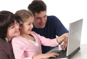 Учить ребёнка использовать интернет правильно