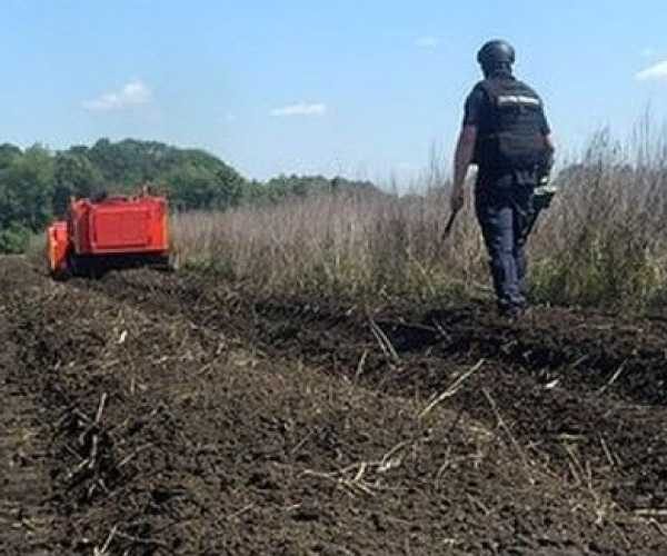 Оператори розмінували понад 1100 гектарів аграрних земель