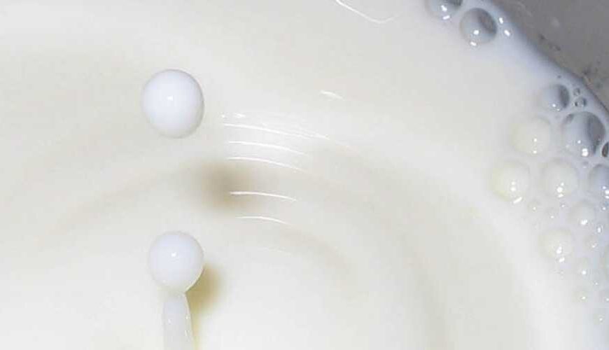 Объемы производства промышленного молока растут