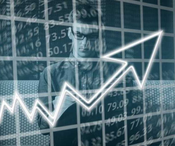 Цінові гойдалки: курс українських акцій на WSE впав на 6–15 %, євробондів – на 4–5 %