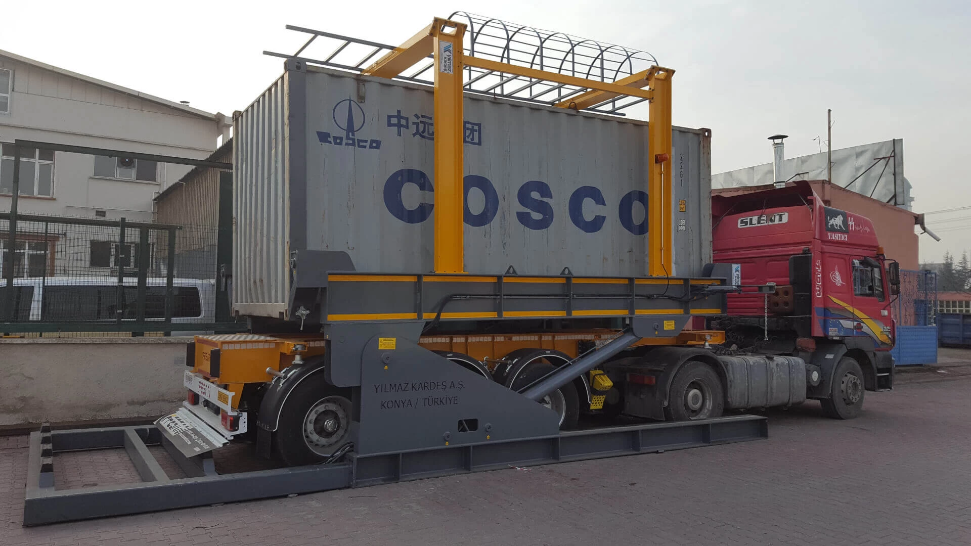 Розвантаження контейнерів: ефективність та автоматизація процесу