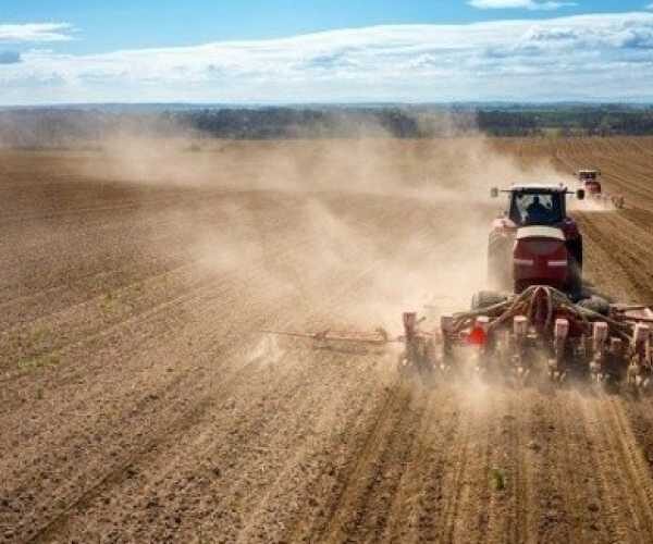 Посівна на Чернігівщині стартувала раніше, ніж торік