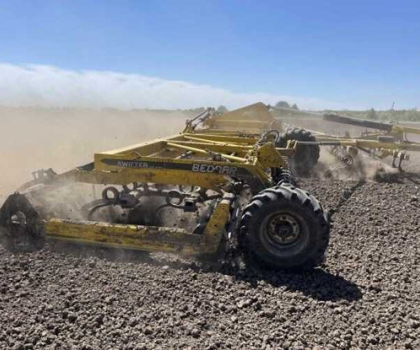 Широкозахватний передпосівний компактор BEDNAR SWIFTER SE 12000 уже у господарстві на Тернопільщині!