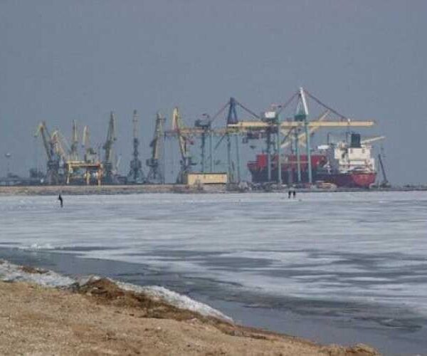 Росія продовжує незаконний експорт українського збіжжя через порти Маріуполя та Бердянська