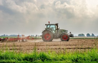 Пальне та добрива дорожчають: вартість посівної зросте майже на 20%