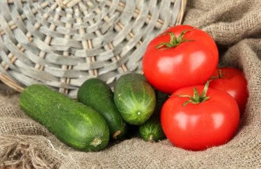 В Україні впали ціни на огірки, але різко підскочили на помідори: вартість овочів