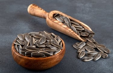 Соняшник в Україні дорожчає: ціна за сім днів піднялася до 32000 грн/тонна.