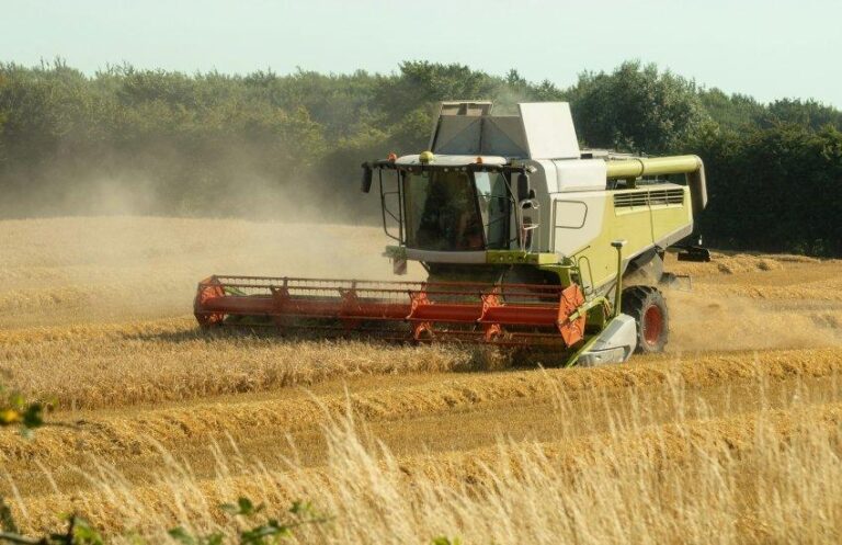 Держава відшкодувала фермерам 242 мільйони гривень за вітчизняне сільськогосподарське обладнання — АГРОПОЛІТ 4 Держава відшкодувала фермерам 242 мільйони гривень за вітчизняне сільськогосподарське обладнання — АГРОПОЛІТ 4