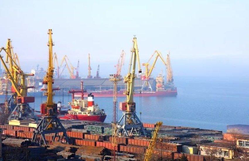 Зменшення потужностей зі зберігання зерна приблизно на третину стало наслідком атак російських безпілотників на порт Одеси