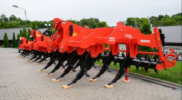 New agricultural machinery dealer in Poltava, founded by a farmer: focus on service and farmers' needs — SuperAgronom.com 6