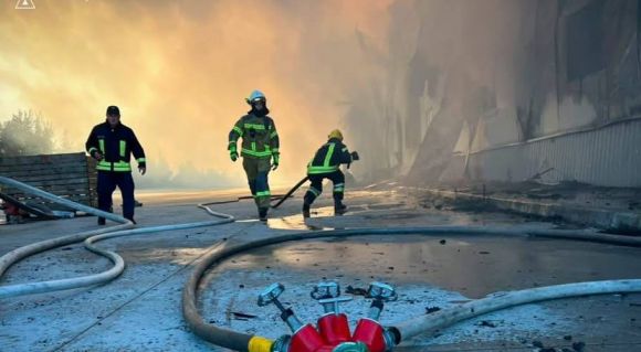На Київщині російська атака знищила склади селекційної компанії ВНІС 6