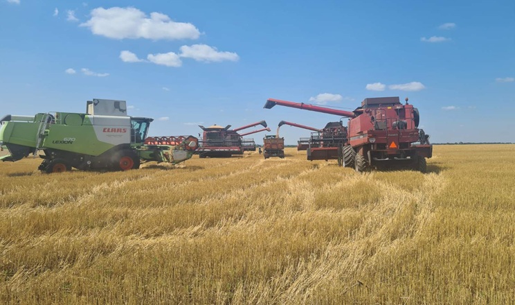 Dnipro Agro Group завершила жнива пшениці, зібравши 7,5 тонн з гектара 2 Жнива пшениці завершили в Dnipro Agro Group: названа врожайність