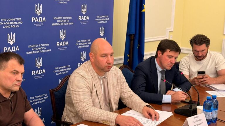 Українські аграрії отримають $10 мільйонів на зберігання зерна 8 Українські аграрії отримають $10 мільйонів на зберігання зерна 6