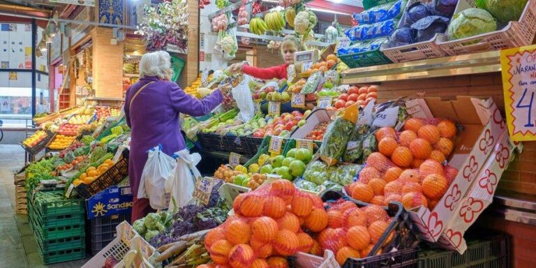 В Україні фудбанкінг потребує більш злагодженої системи: причини нерівномірного розподілу продуктів для тих, хто їх потребує — АГРОПОЛІТ 11 В Україні фудбанкінг потребує більш злагодженої системи: причини нерівномірного розподілу продуктів для тих, хто їх потребує — АГРОПОЛІТ 6