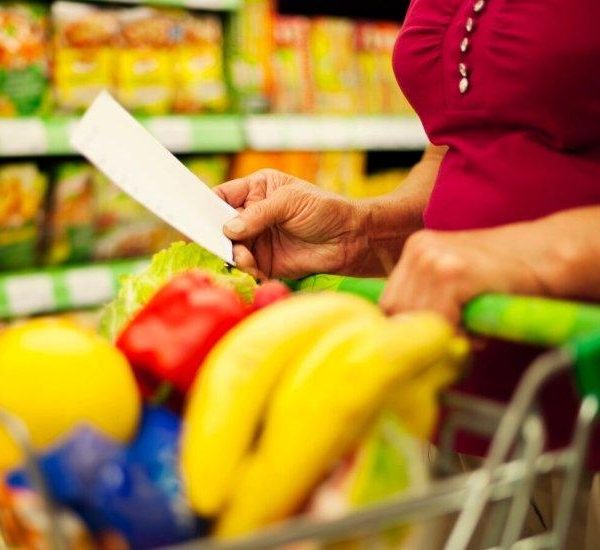 Україна збільшила імпорт продуктів: кукурудза та соняшникова олія лідирують