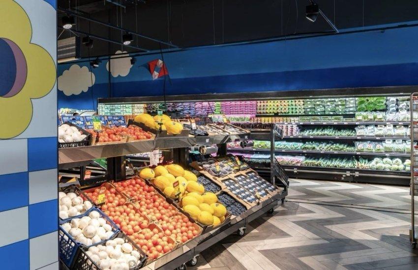Для прогнозування продажів алгоритми аналізують історичні дані на рівні конкретного товару
