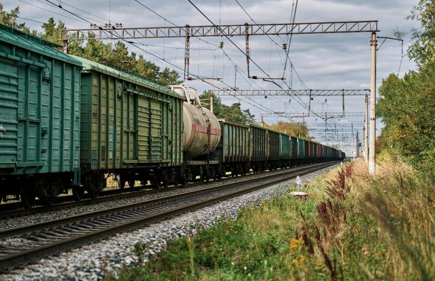 Україна та Молдова створюють новий залізничний коридор для експорту 4,5 млн тонн зерна 2 Україна звернулася до молдовської сторони з пропозицією надати 50% знижку на номінальний залізничний тариф