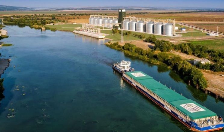 НІБУЛОН скоротив експорт зерна вчетверо 2 «НІБУЛОН» у липні експортував учетверо менше запланованих обсягів зерна