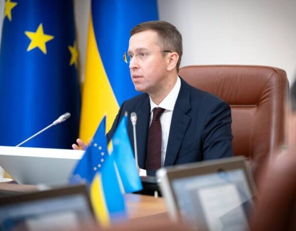 Уряд стимулюватиме релокацію агробізнесу з ТОТ та компенсуватиме використання земель під фортифікації