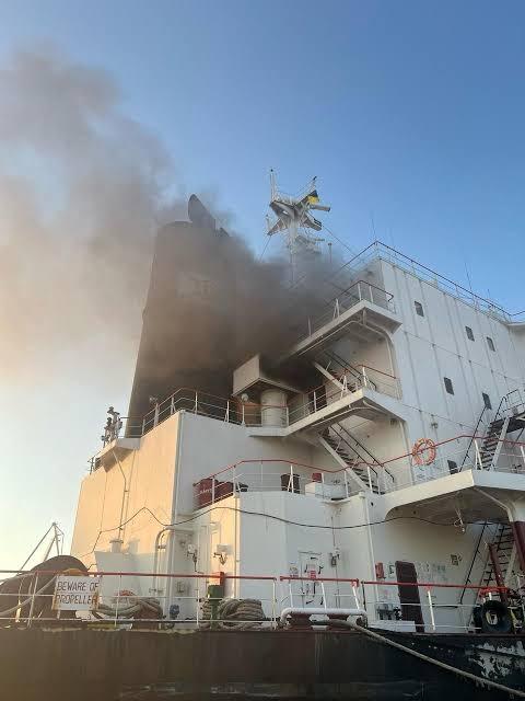 Україна: Росія змінює стратегію в Чорному морі. Удари по суднах ставлять під загрозу експорт — АГРОПОЛІТ 7 Україна: Росія змінює стратегію в Чорному морі. Удари по суднах ставлять під загрозу експорт — АГРОПОЛІТ 4