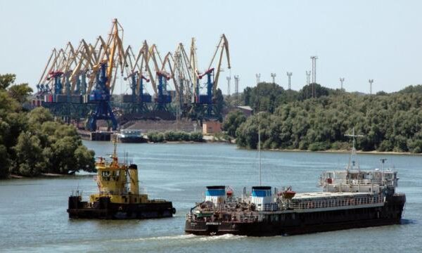 Черга з 70 суден: зерновий експорт України в глухому куті на Дунаї
