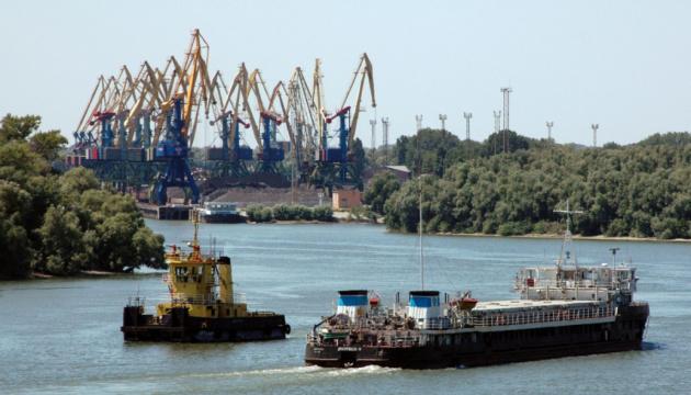 Черга суден біля Сулинського каналу