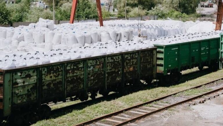 Українські аграрії скоротили використання мінеральних добрив до мінімуму 7 Українські аграрії скоротили використання мінеральних добрив до мінімуму 6