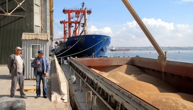 До 35% зернових господарств можуть зіткнутися з дефіцитом ліквідності через обмеження експорту — УАК