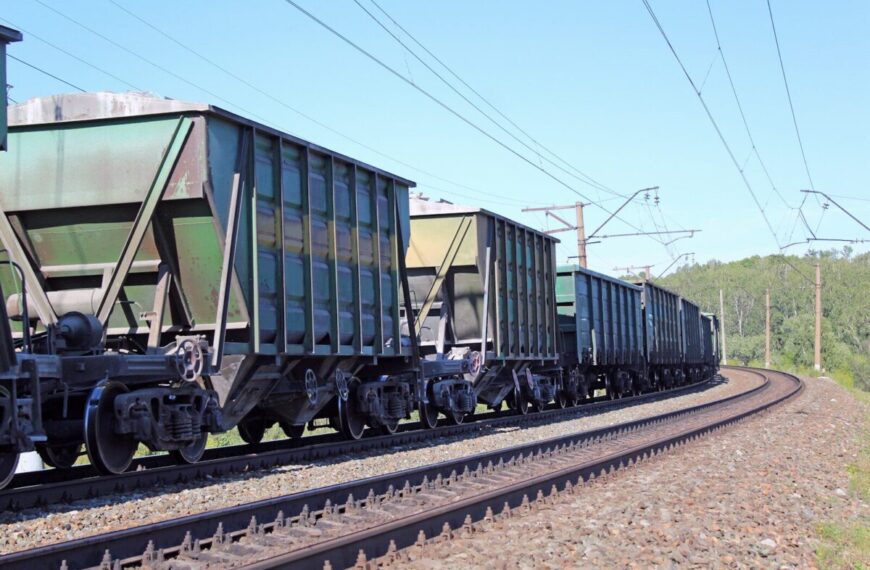 ГОЛОВНА 24 Укрзалізниця обмежує доступ приватних вагонів до колій 1435 мм: УКАБ прогнозує ризики для експорту