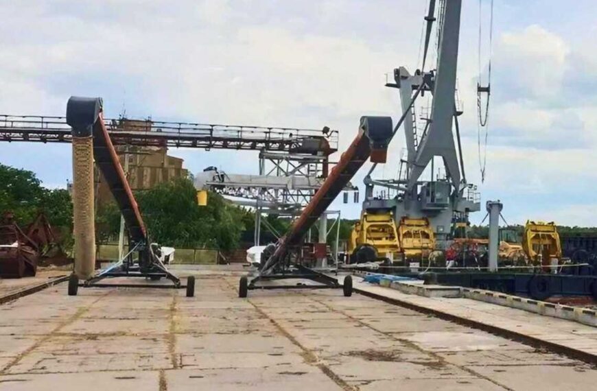 ГОЛОВНА 32 Зниження залізничних перевезень зерна до Одеси на 95%, триразове зростання до Дунаю