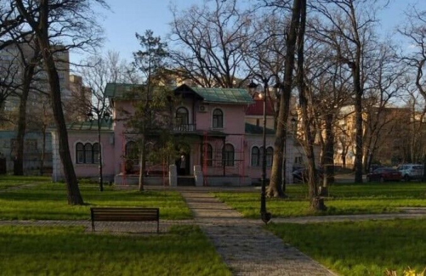 Київська “Дача з мезоніном” не отримала статусу пам’ятки архітектури