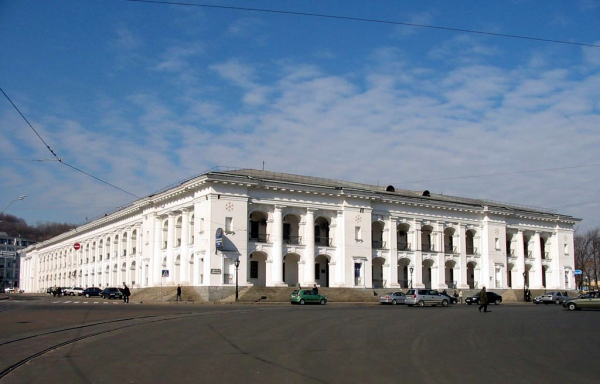 Гостинний двір: відродження чи остаточна руйнація