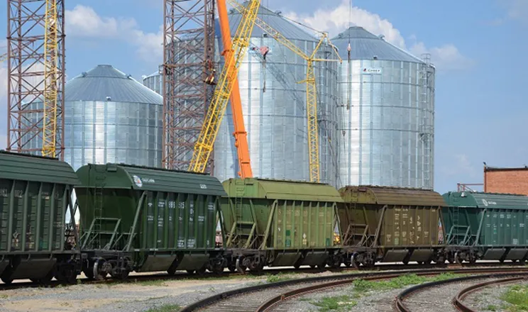 Укрзалізниця підвищує тарифи на оренду зерновозів з жовтня 2026 року