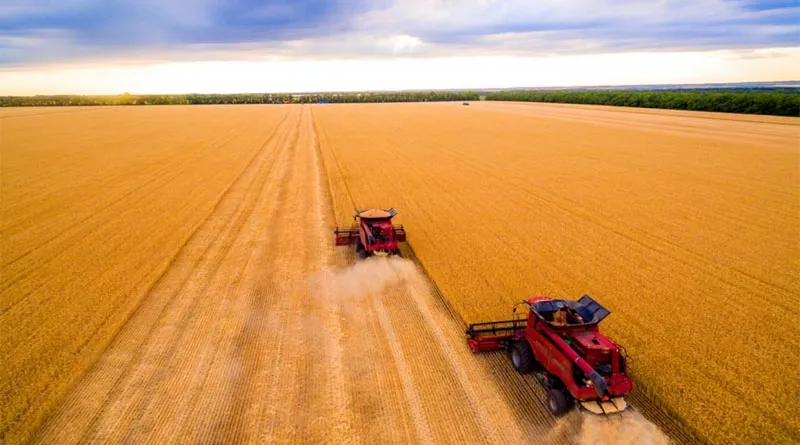 Українські аграрії платять на 68% більше за комбайни